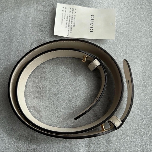 Gucci Sylvie Shoulder Bag with Gold Accents - Picture 12 of 14